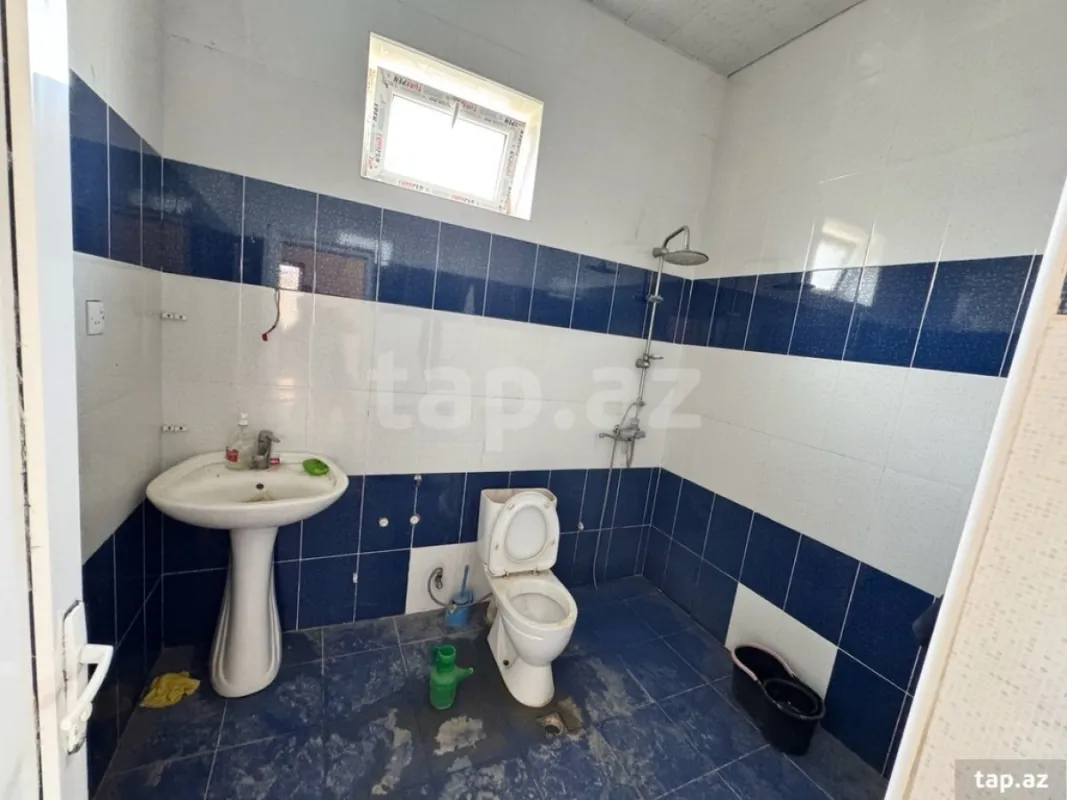 Satılır 4 otaqlı həyət evi