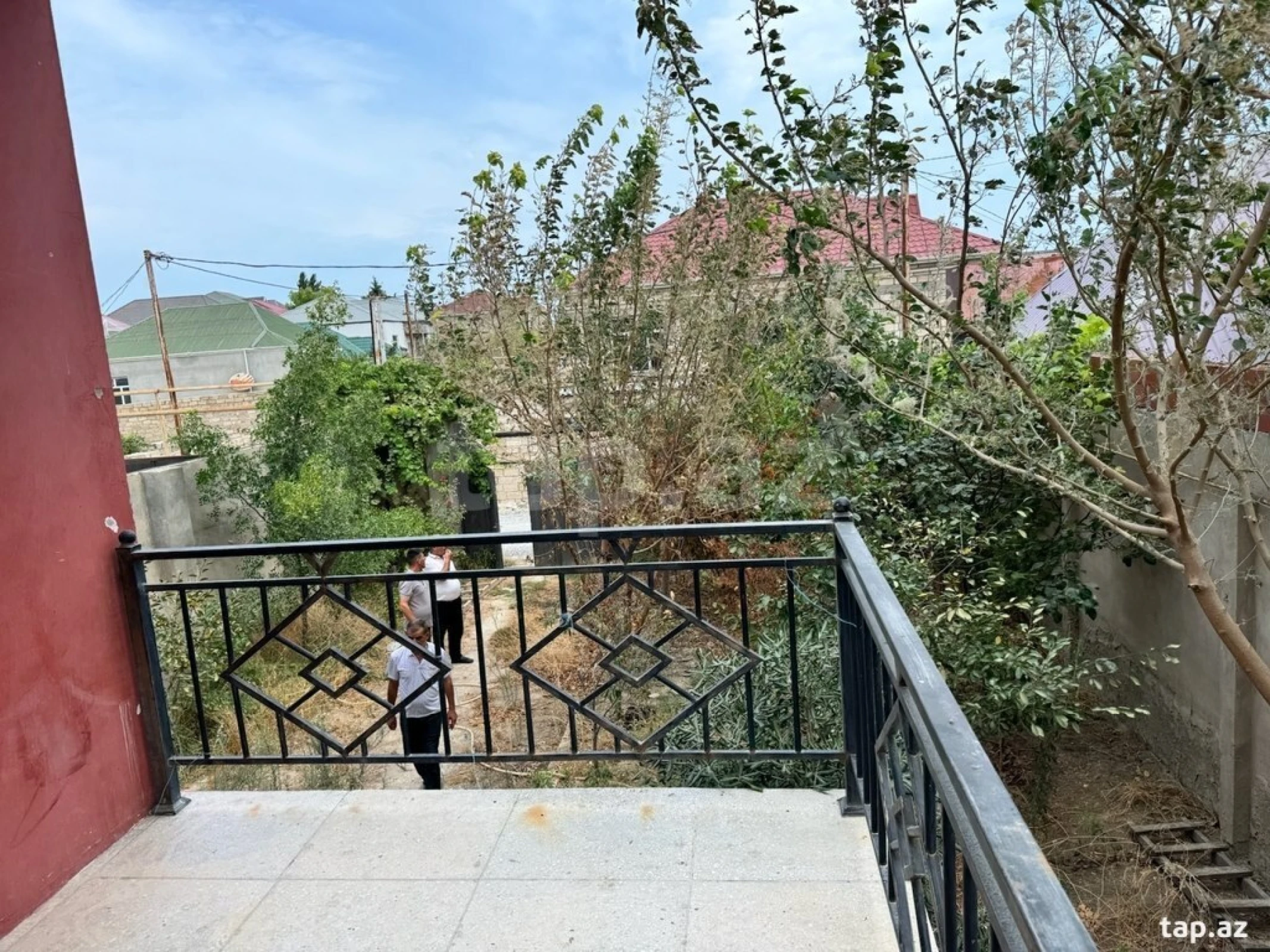 Satılır 4 otaqlı həyət evi