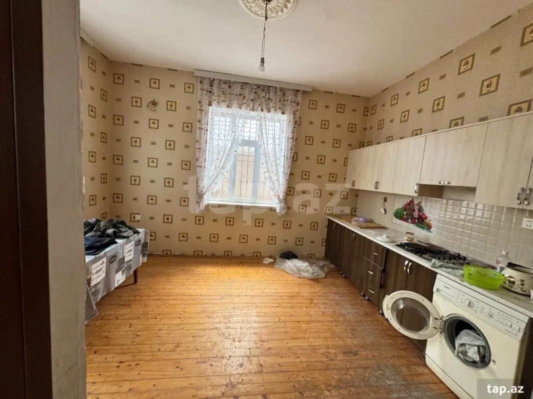 Satılır 4 otaqlı həyət evi