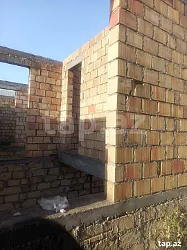 Satılır 4 otaqlı həyət evi