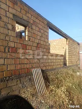 Satılır 4 otaqlı həyət evi