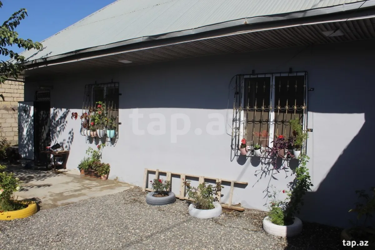 Satılır 2 otaqlı həyət evi