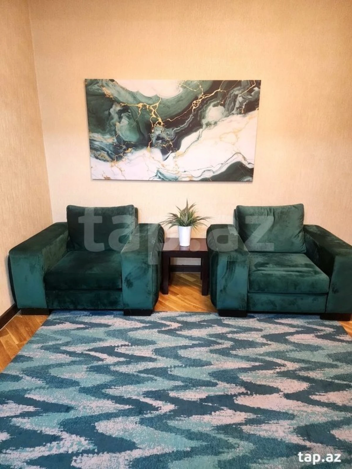 Kirayə verilir 3 otaqlı yeni tikili 110 m²