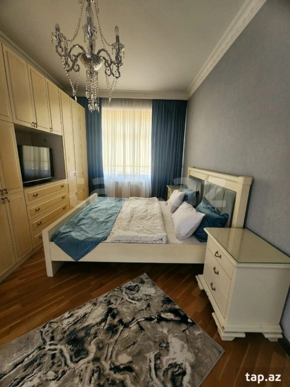 Kirayə verilir 3 otaqlı yeni tikili 110 m²