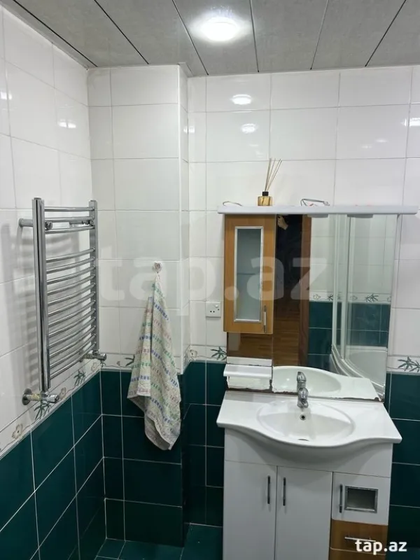 Kirayə verilir 3 otaqlı yeni tikili 110 m²