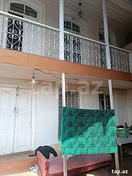 Satılır 4 otaqlı həyət evi 100 m² — Şəki 4 otaq 100.00 m²