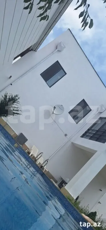 Kirayə verilir 7 otaqlı həyət evi 195 m²