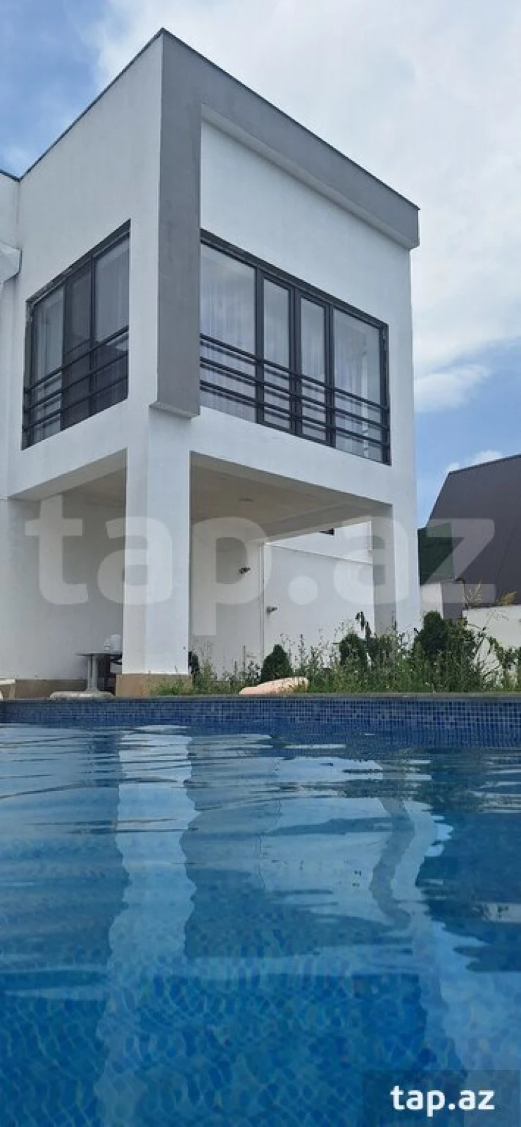 Kirayə verilir 7 otaqlı həyət evi 195 m²