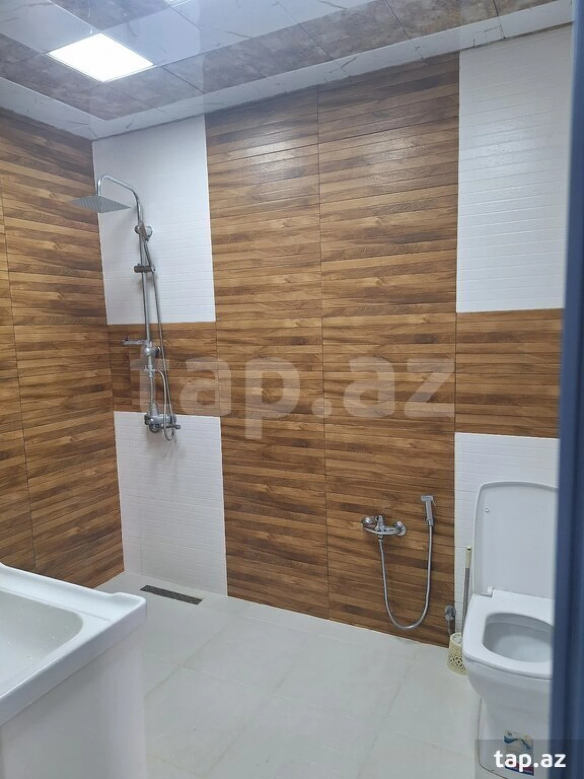 Kirayə verilir 7 otaqlı həyət evi 195 m²