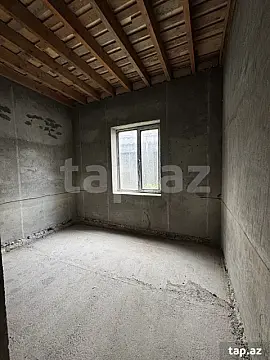 Satılır 9 otaqlı həyət evi