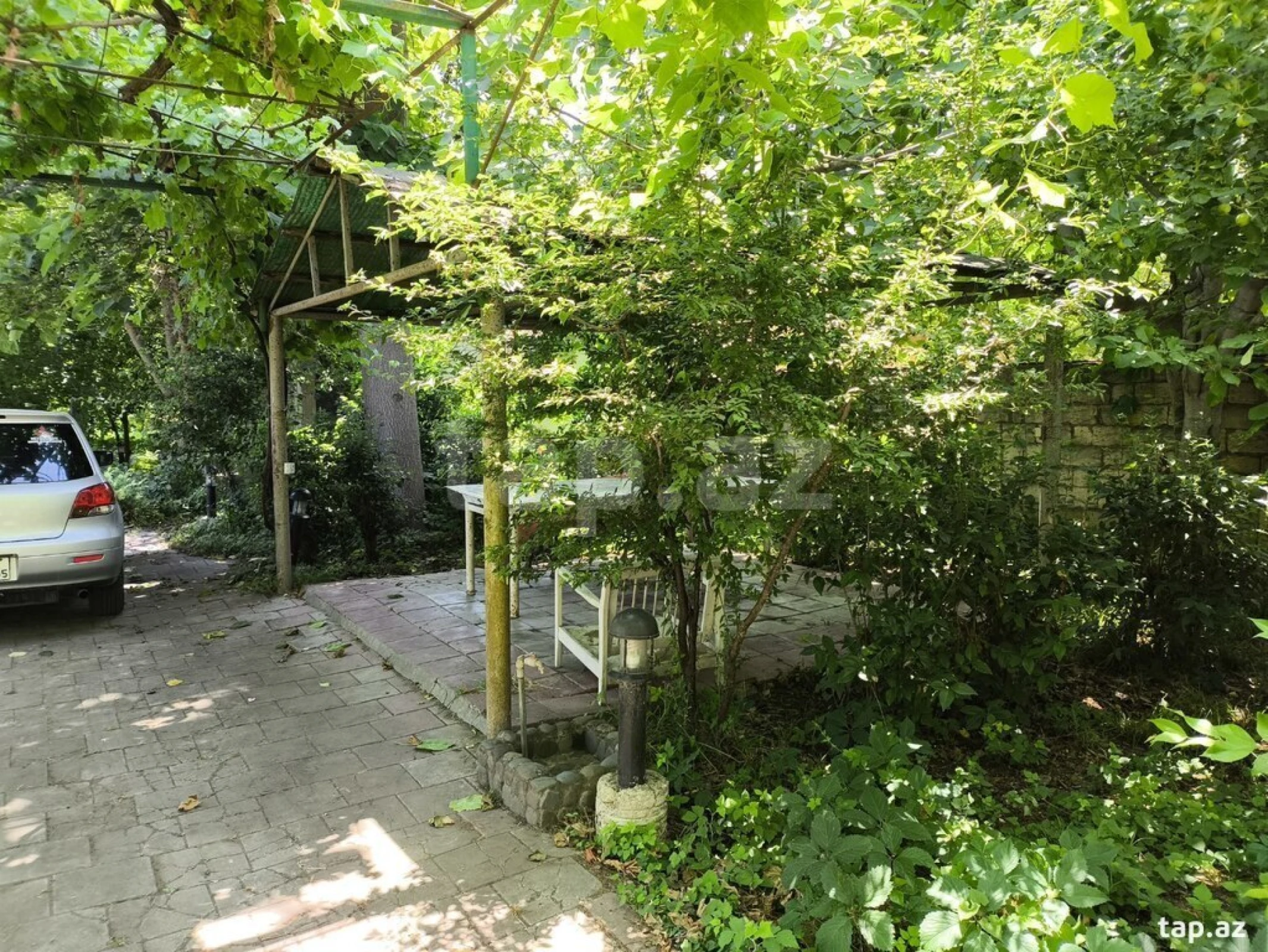 Satılır 4 otaqlı həyət evi