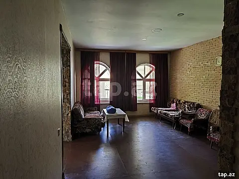 Satılır 4 otaqlı həyət evi