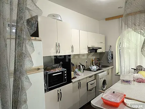 Satılır 4 otaqlı həyət evi