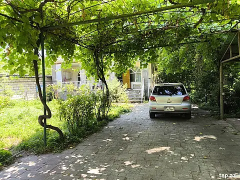 Satılır 4 otaqlı həyət evi — Bakı 4 otaq