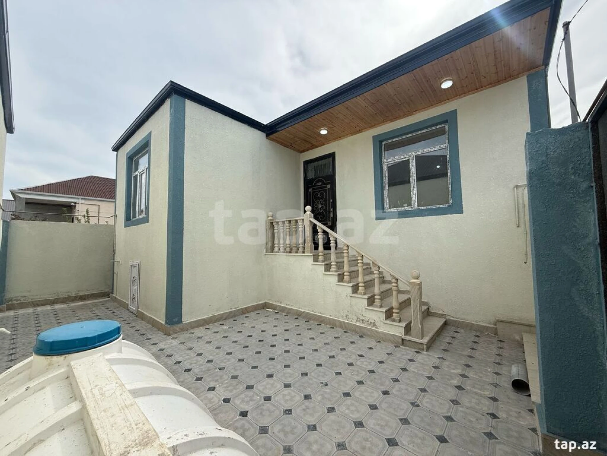 Satılır 3 otaqlı həyət evi