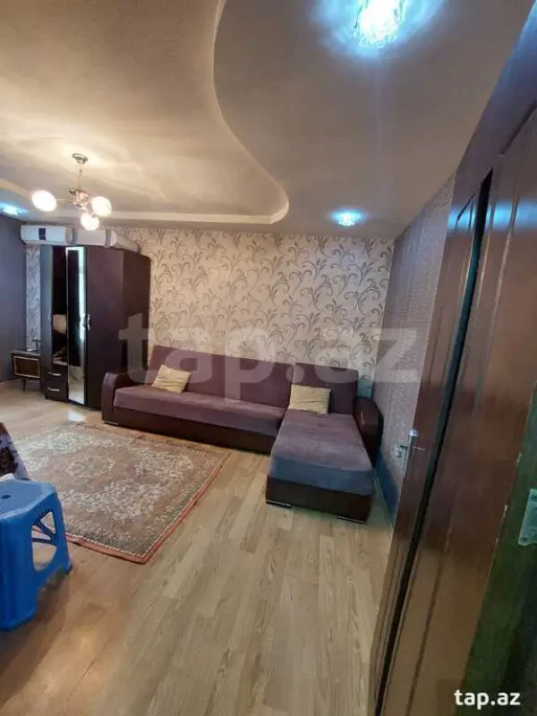 Kirayə verilir 2 otaqlı mənzil 40 m²