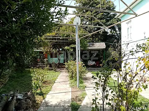 Satılır 5 otaqlı həyət evi