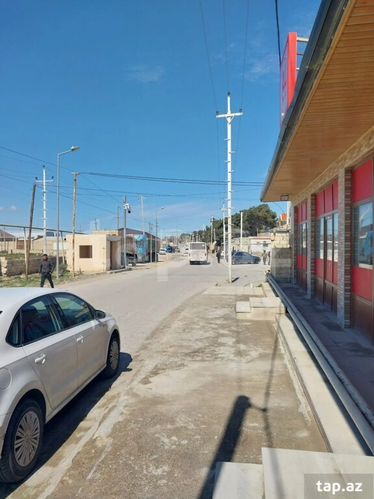 Satılır 4 otaqlı həyət evi