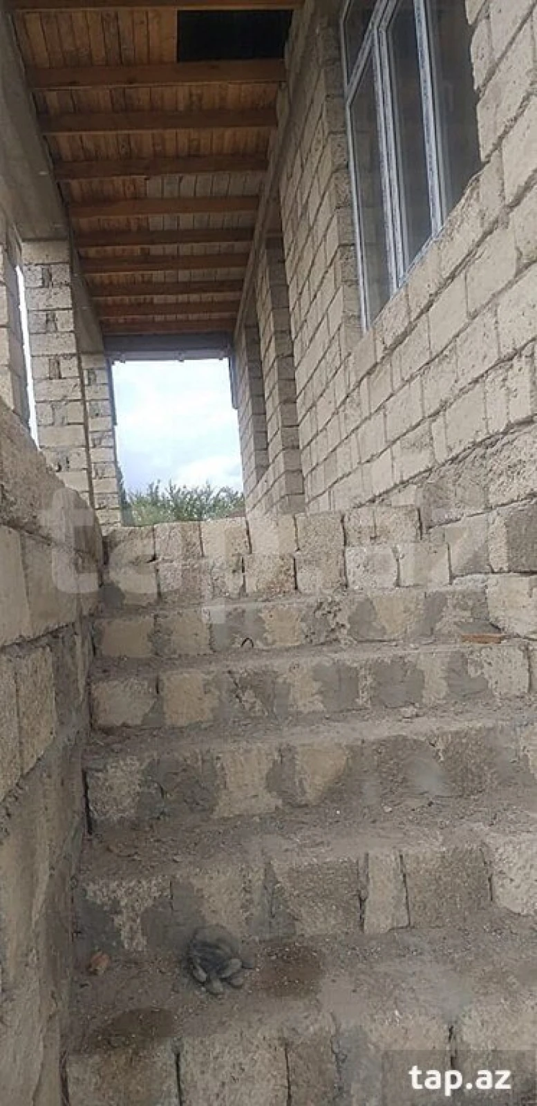 Satılır 4 otaqlı həyət evi