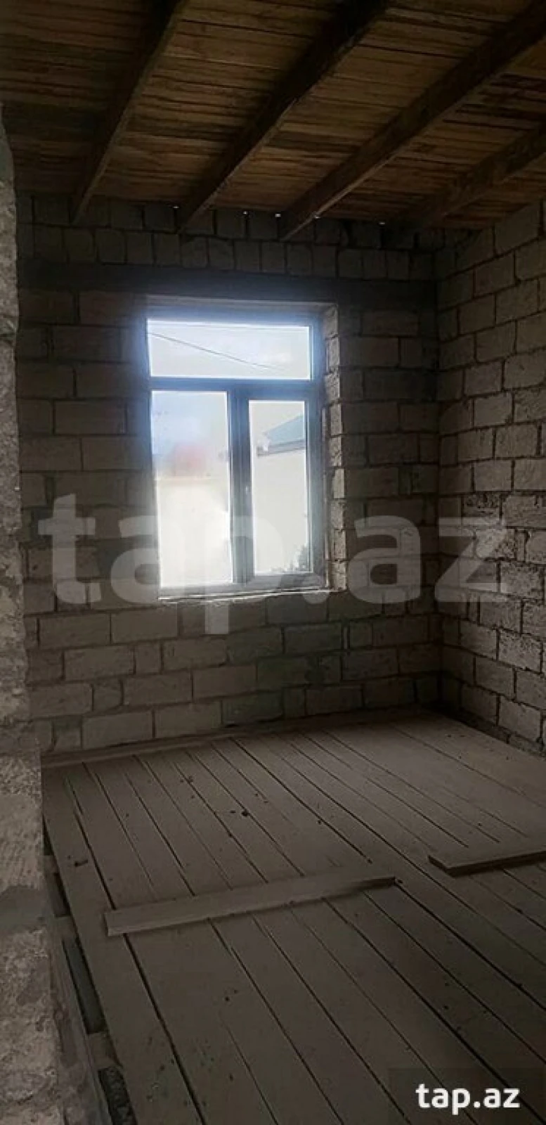 Satılır 4 otaqlı həyət evi