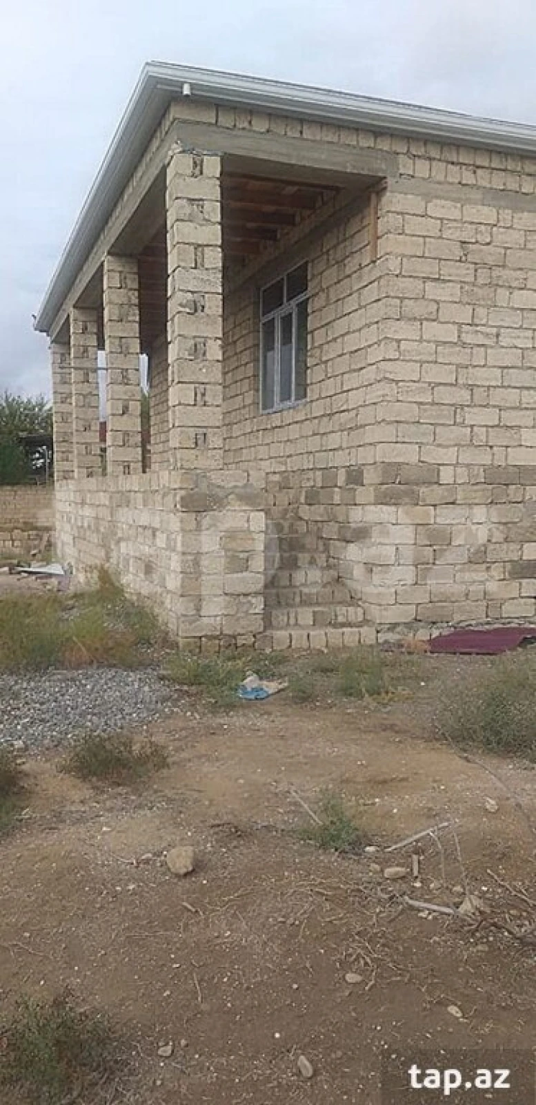 Satılır 4 otaqlı həyət evi