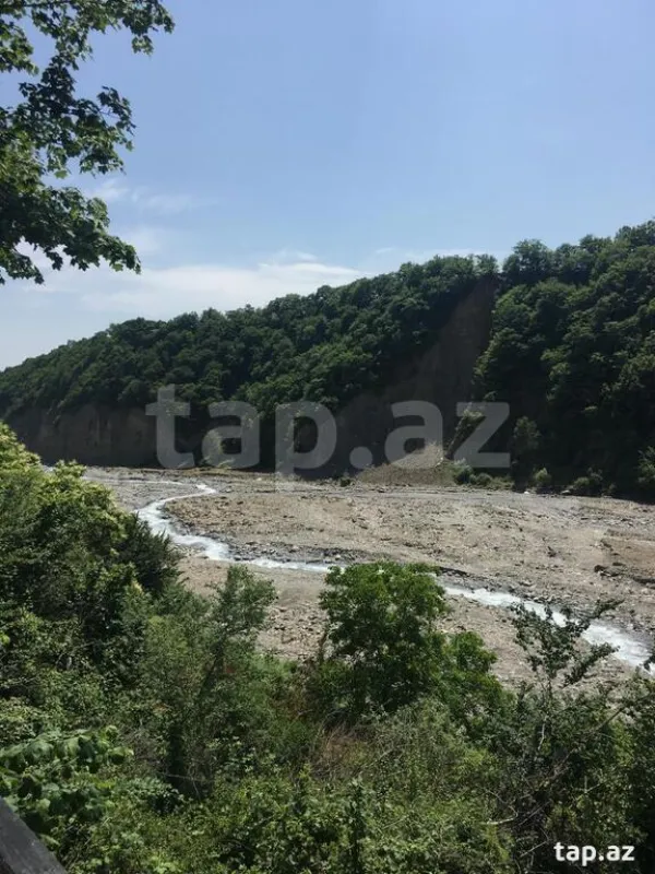 Kirayə verilir 4 otaqlı həyət evi