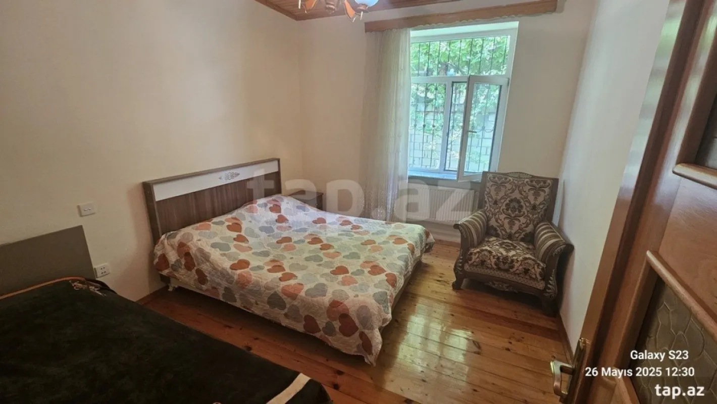 Kirayə verilir 4 otaqlı həyət evi