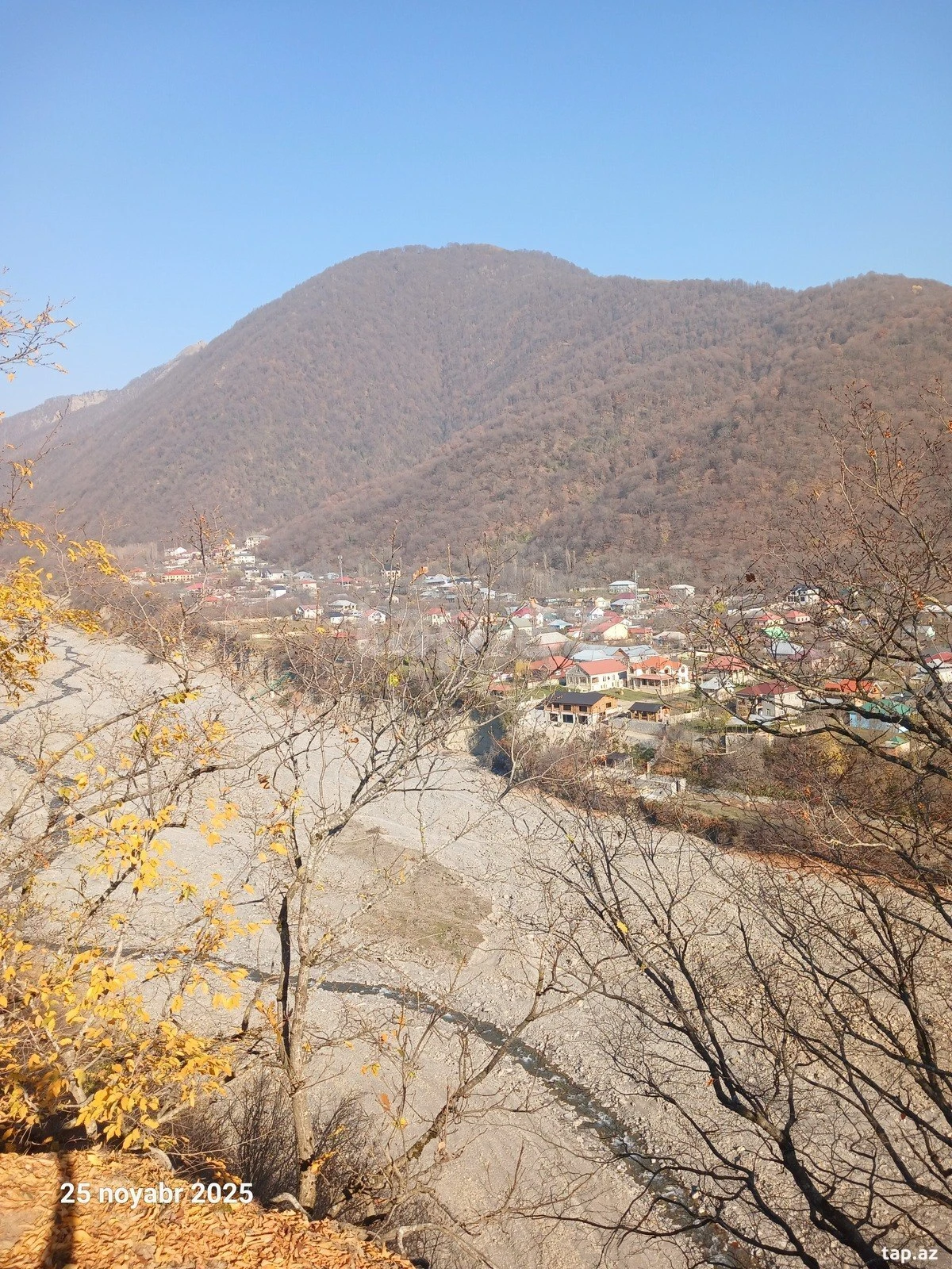 Kirayə verilir 4 otaqlı həyət evi