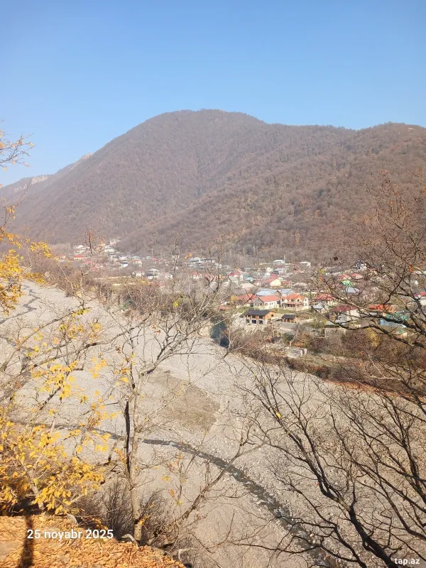 Kirayə verilir 4 otaqlı həyət evi