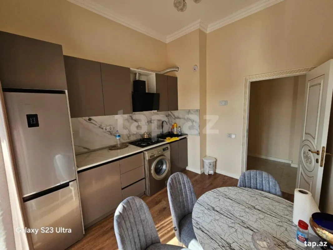 Kirayə verilir 2 otaqlı yeni tikili 62 m²