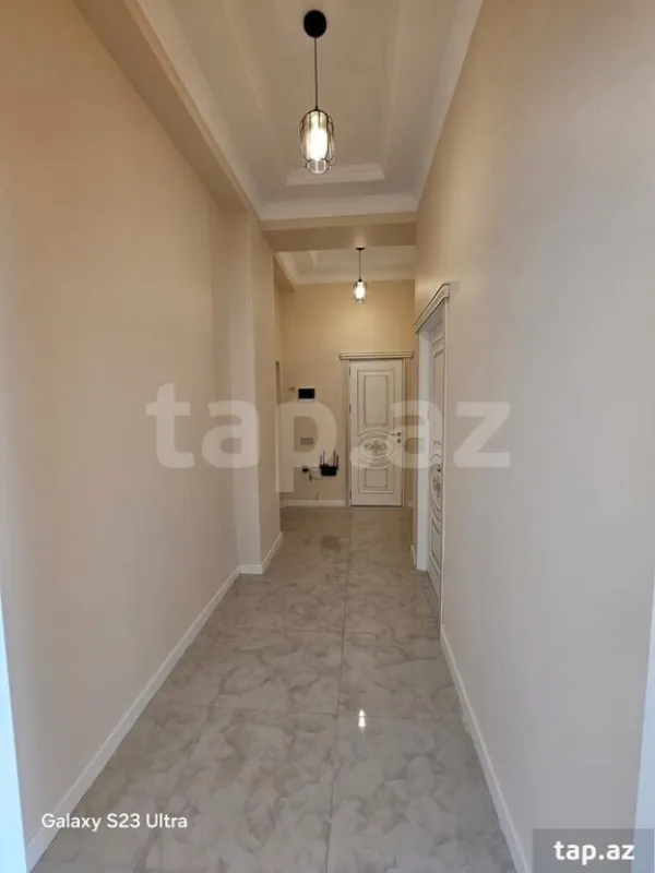 Kirayə verilir 2 otaqlı yeni tikili 62 m²