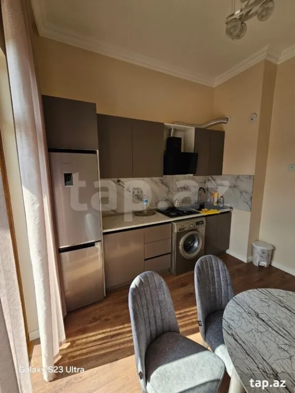 Kirayə verilir 2 otaqlı yeni tikili 62 m²