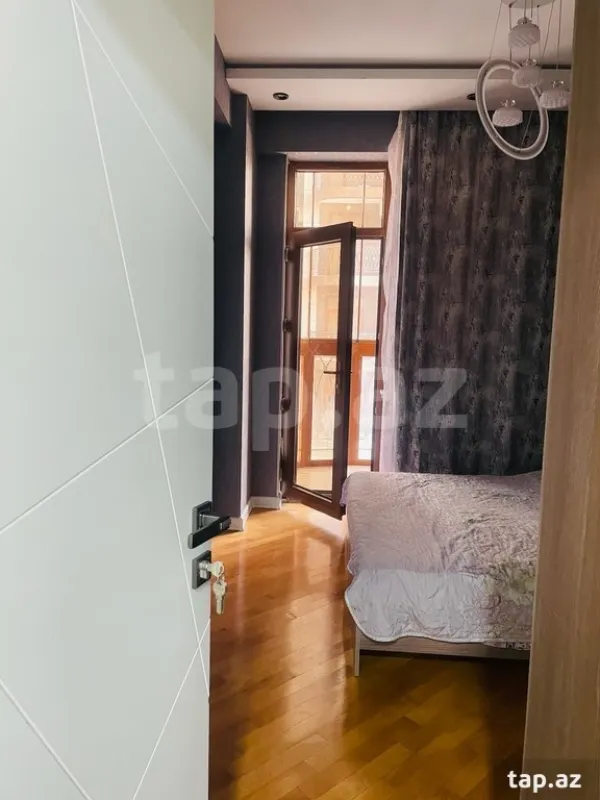 Satılır 3 otaqlı yeni tikili 57 m²