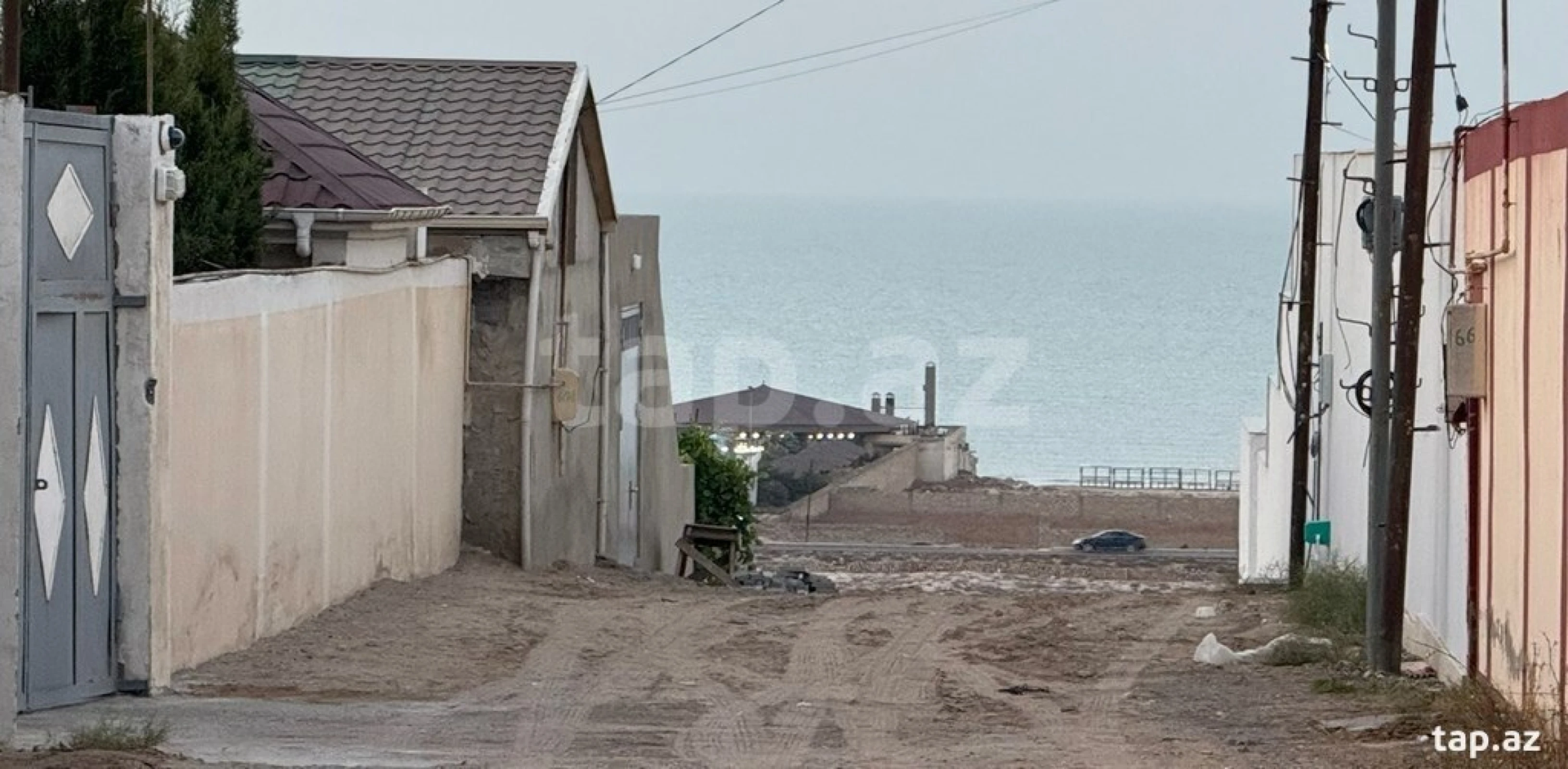 Satılır 6 otaqlı həyət evi