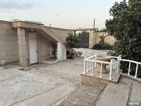 Satılır 6 otaqlı həyət evi