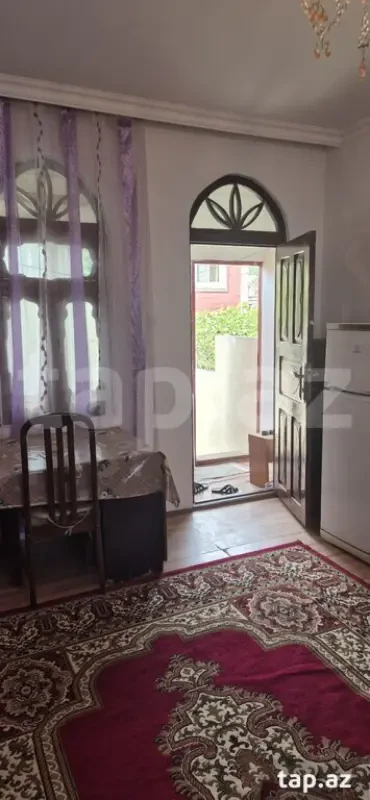Kirayə verilir 1 otaqlı həyət evi 30 m²