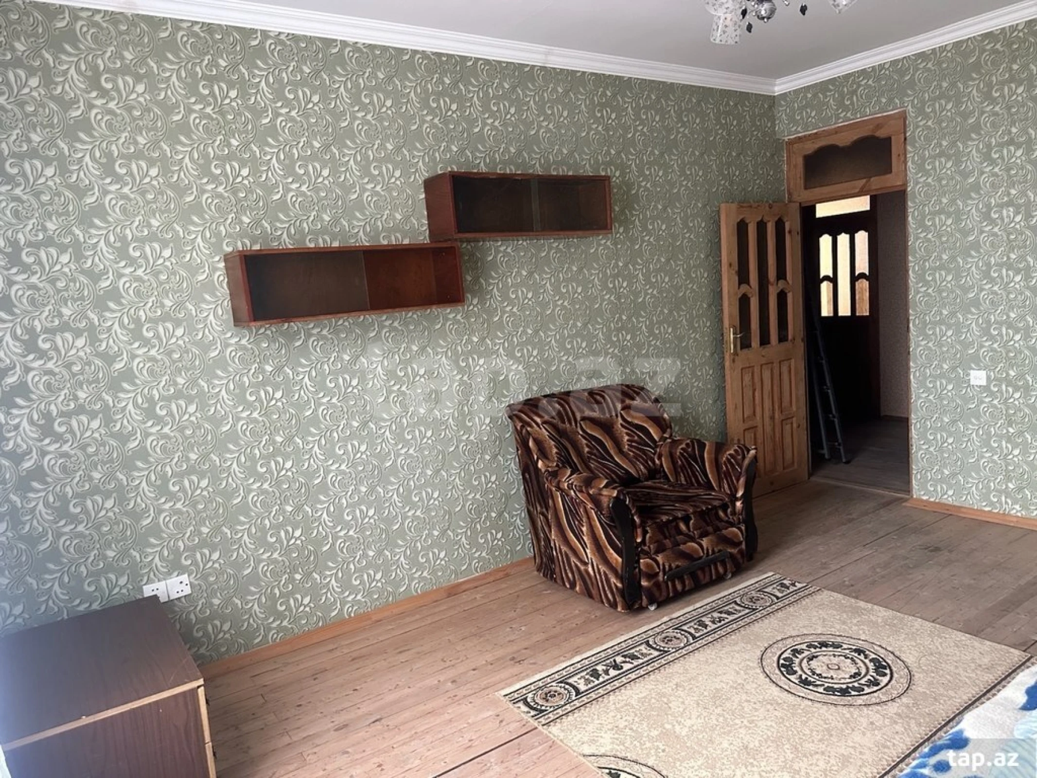 Kirayə verilir 5 otaqlı həyət evi