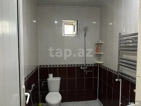 Kirayə verilir 5 otaqlı həyət evi