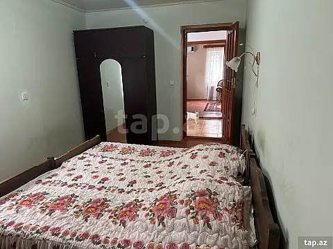 Kirayə verilir 5 otaqlı həyət evi