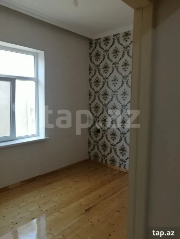 Satılır 7 otaqlı həyət evi 240 m²