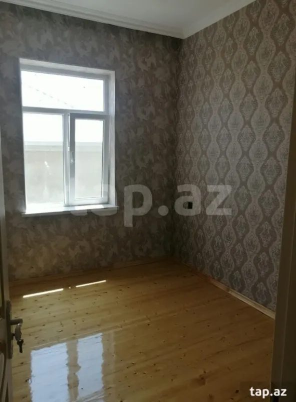 Satılır 7 otaqlı həyət evi 240 m²