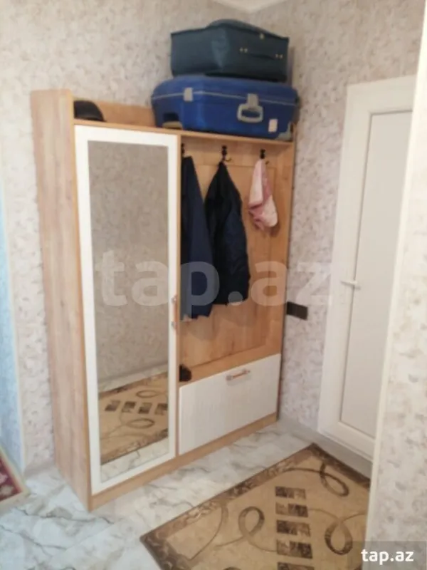 Satılır 7 otaqlı həyət evi 240 m²