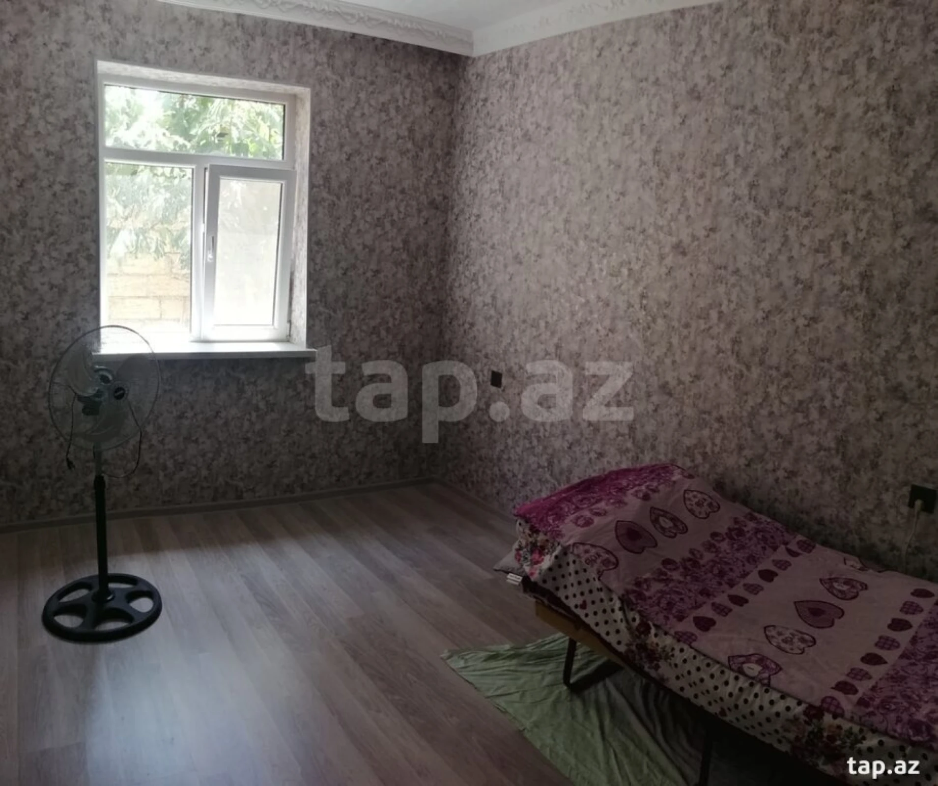 Satılır 7 otaqlı həyət evi 240 m²