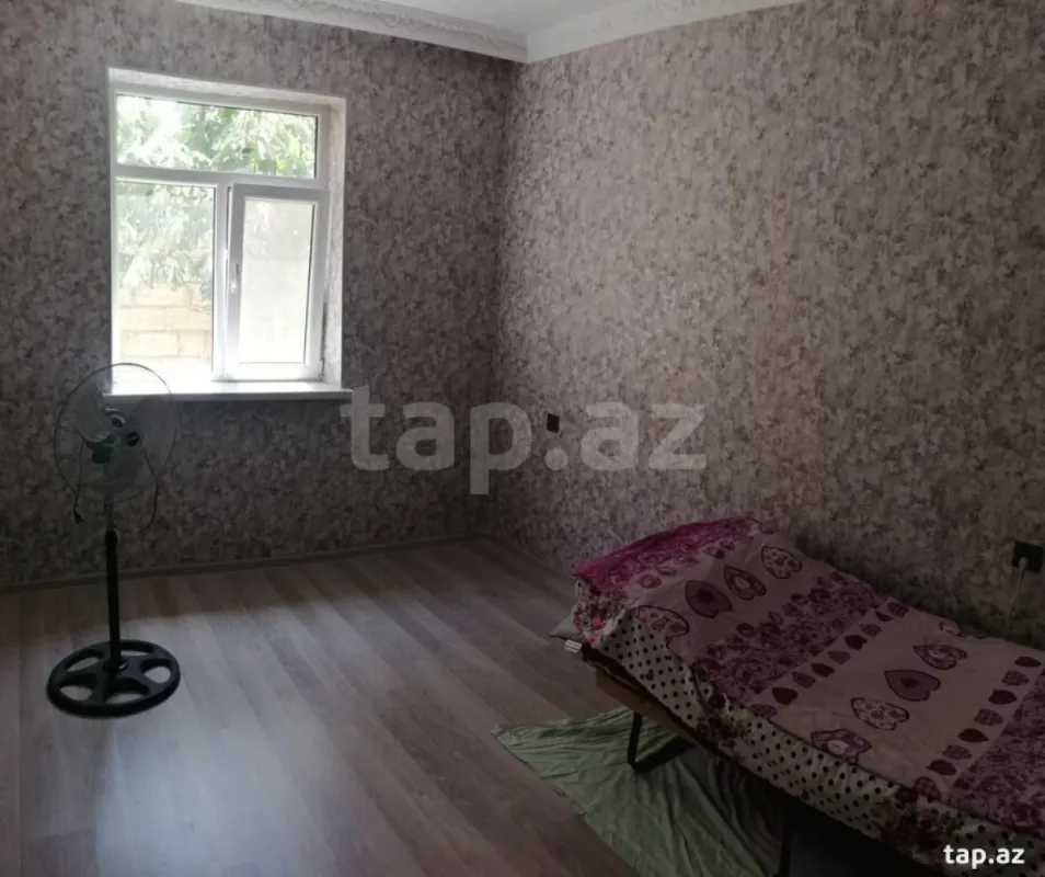 Satılır 7 otaqlı həyət evi 240 m²