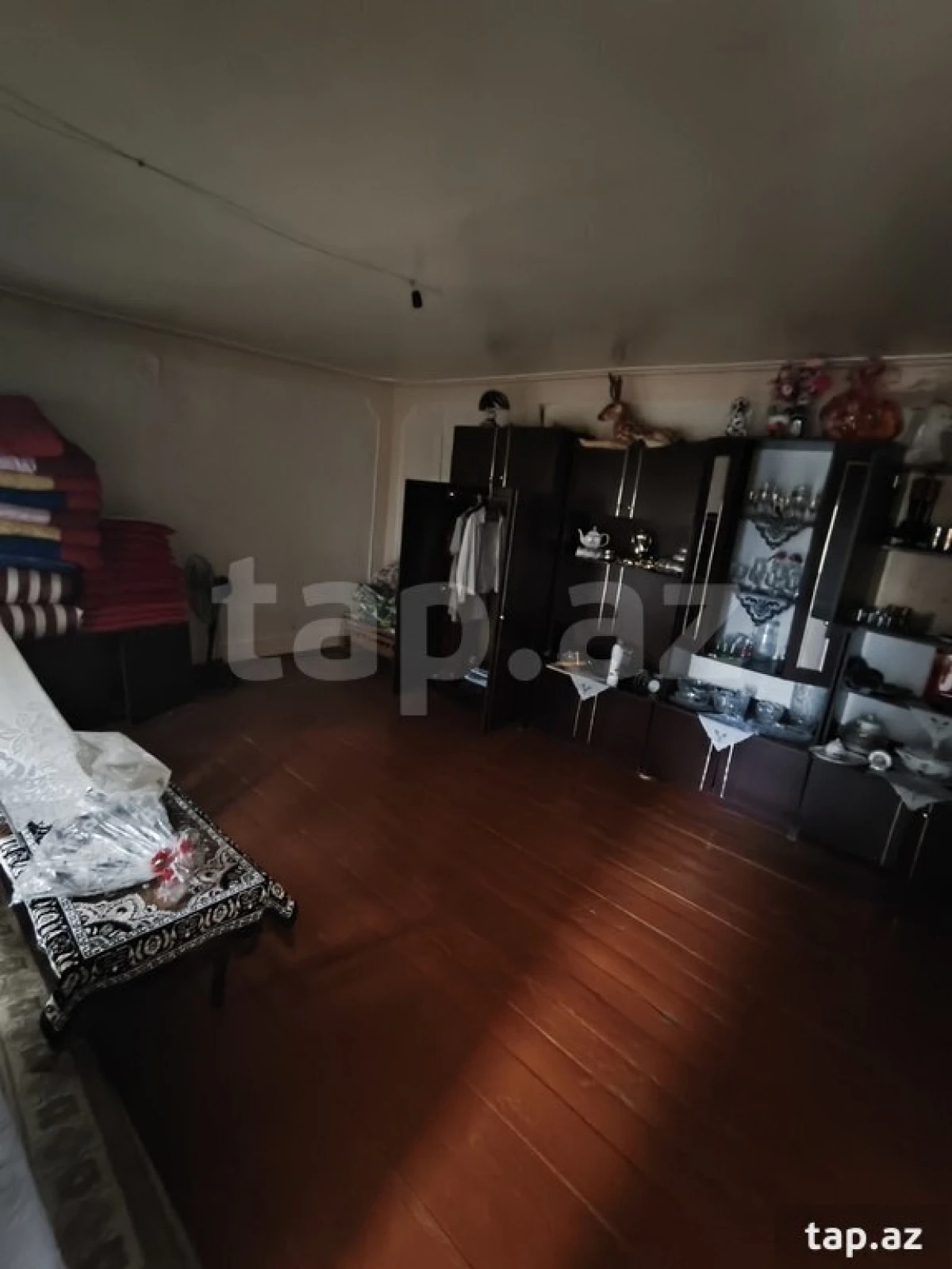 Satılır 4 otaqlı həyət evi