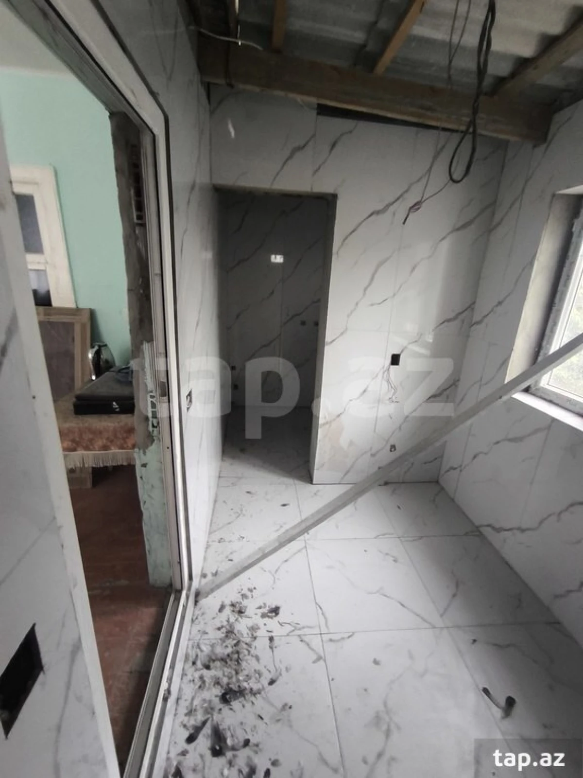 Satılır 4 otaqlı həyət evi