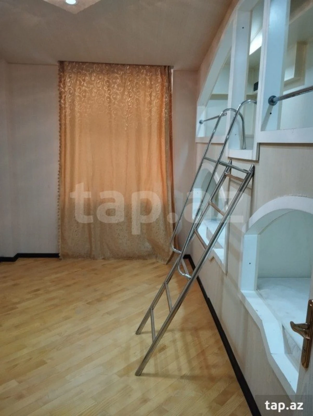 Satılır 3 otaqlı yeni tikili 96 m²