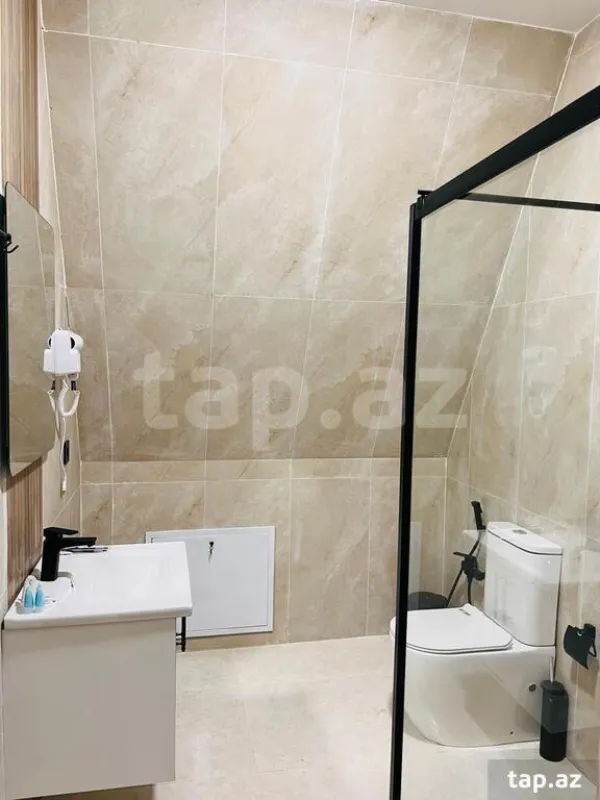 Kirayə verilir 3 otaqlı həyət evi