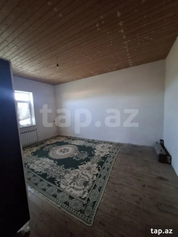 Satılır 4 otaqlı həyət evi