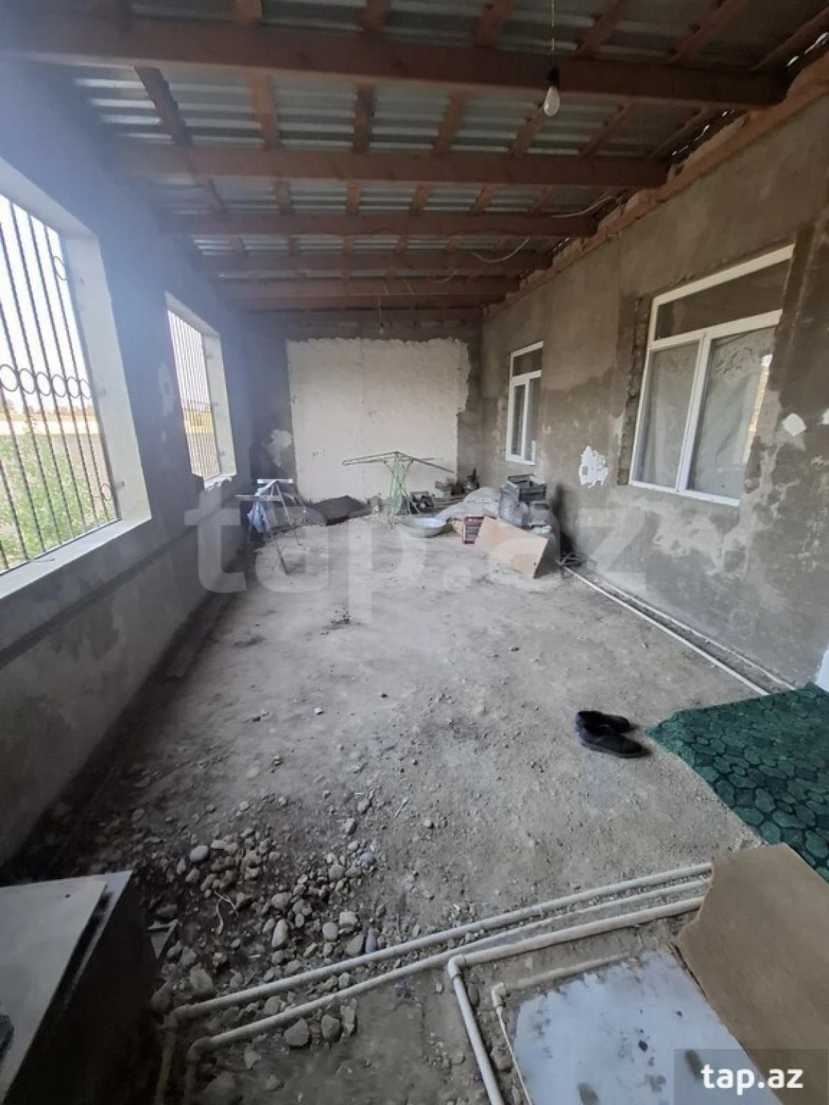 Satılır 4 otaqlı həyət evi